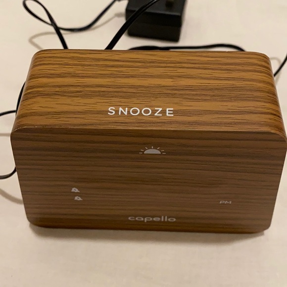 Digital alarm clock - Picture 3 of 8